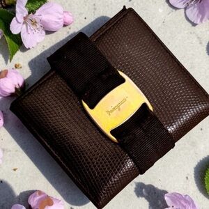 Salvatore Ferragamo VARA compact snap wallet